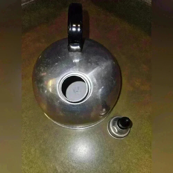 Comet Aluminum tea kettle‎ - Picture 5 of 6